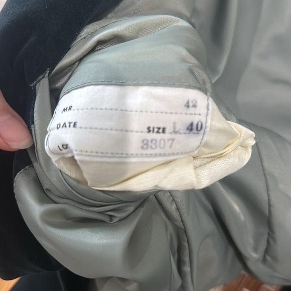 VINTAGE Dark green velvet Blazer with Gold Stud and emerald button accent M/40 - Picture 6 of 6